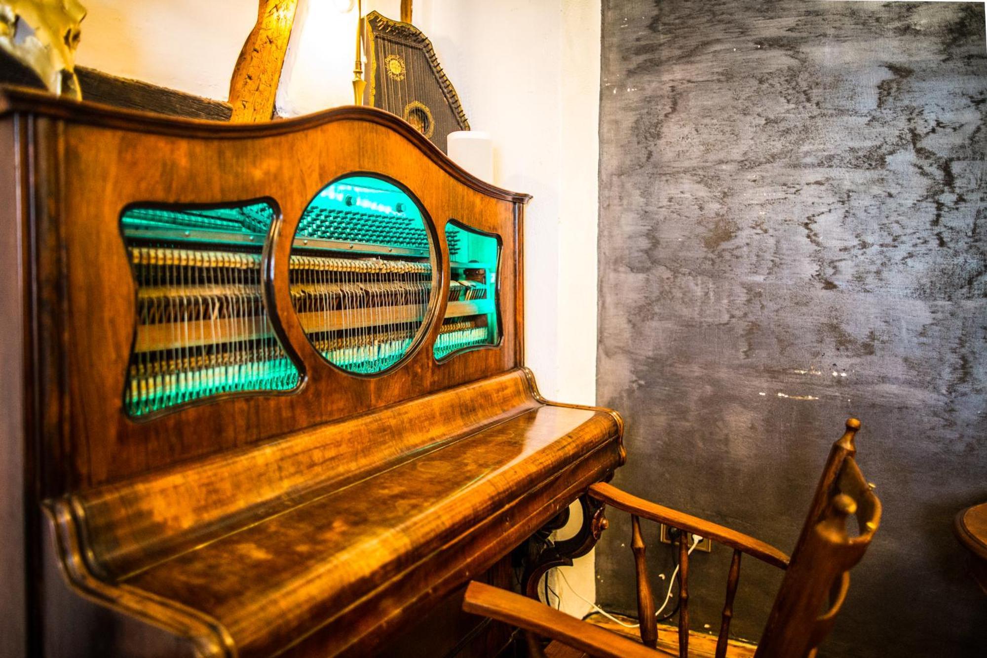 Bookeinfach Bad Ems - Private - Sauna Jacuzzi Whirlpool Swimmingpool Alahna Sup Beachvolleyball Billiards Ping Pong Cinema Theater Music Disco Ball Bbq Und Parkplaetze Zewnętrze zdjęcie