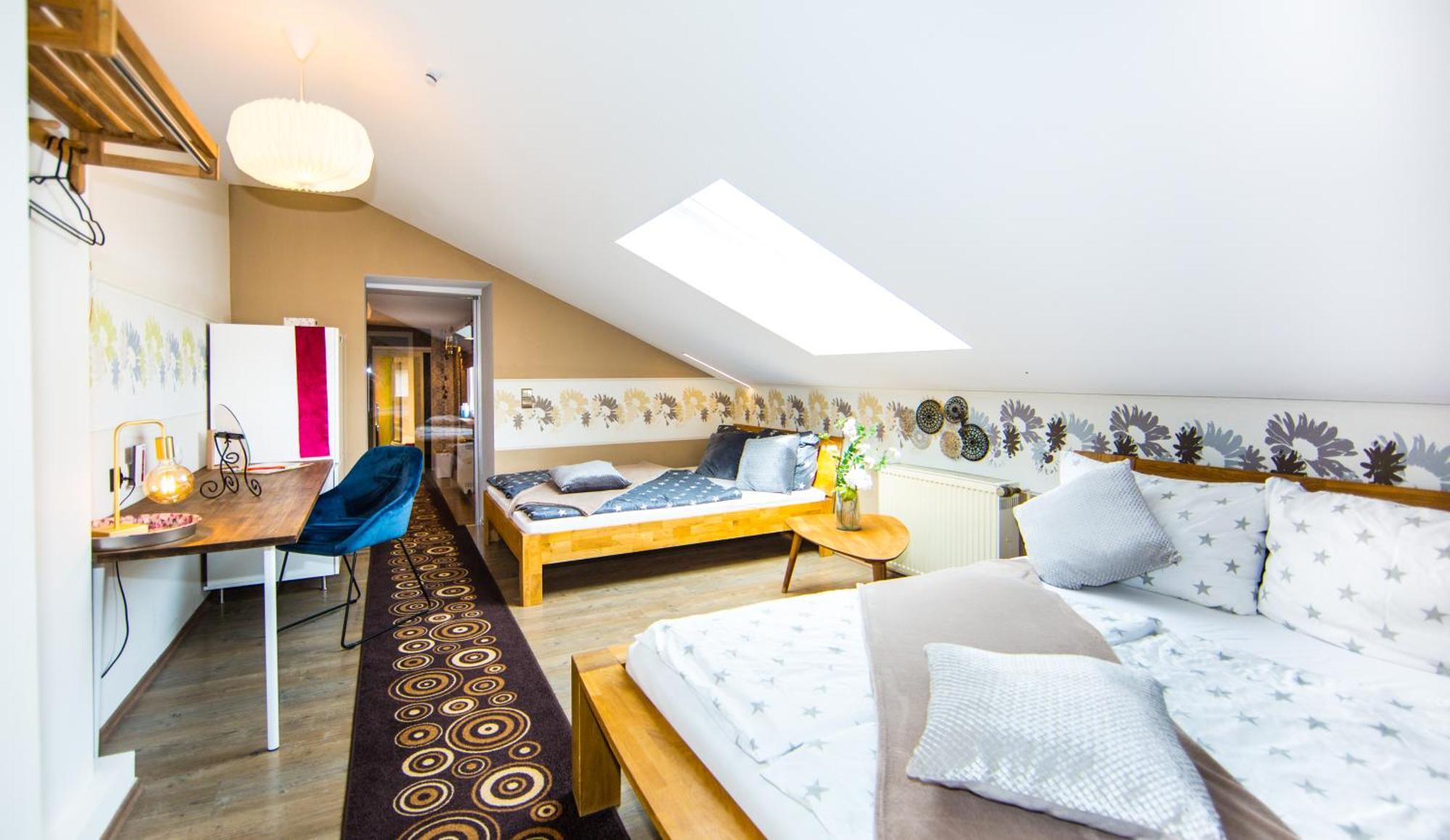 Bookeinfach Bad Ems - Private - Sauna Jacuzzi Whirlpool Swimmingpool Alahna Sup Beachvolleyball Billiards Ping Pong Cinema Theater Music Disco Ball Bbq Und Parkplaetze Zewnętrze zdjęcie
