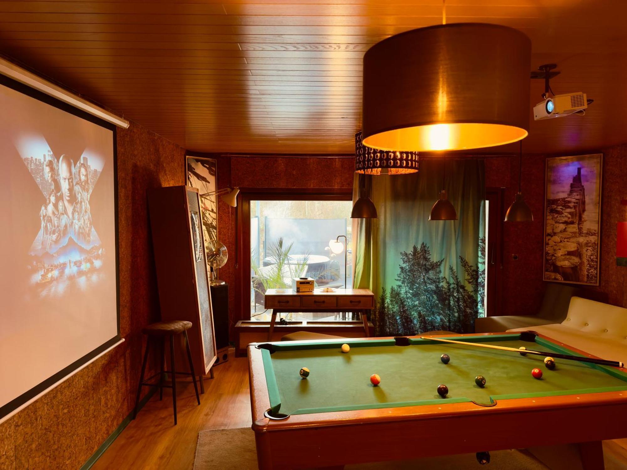 Bookeinfach Bad Ems - Private - Sauna Jacuzzi Whirlpool Swimmingpool Alahna Sup Beachvolleyball Billiards Ping Pong Cinema Theater Music Disco Ball Bbq Und Parkplaetze Zewnętrze zdjęcie