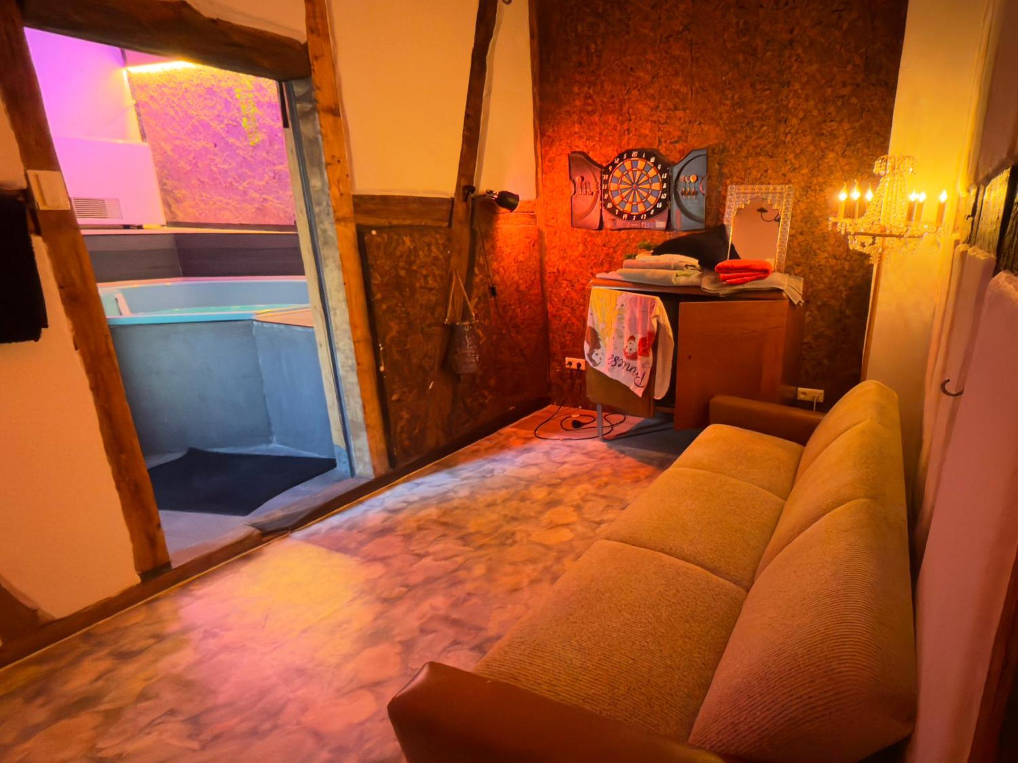 Bookeinfach Bad Ems - Private - Sauna Jacuzzi Whirlpool Swimmingpool Alahna Sup Beachvolleyball Billiards Ping Pong Cinema Theater Music Disco Ball Bbq Und Parkplaetze Zewnętrze zdjęcie